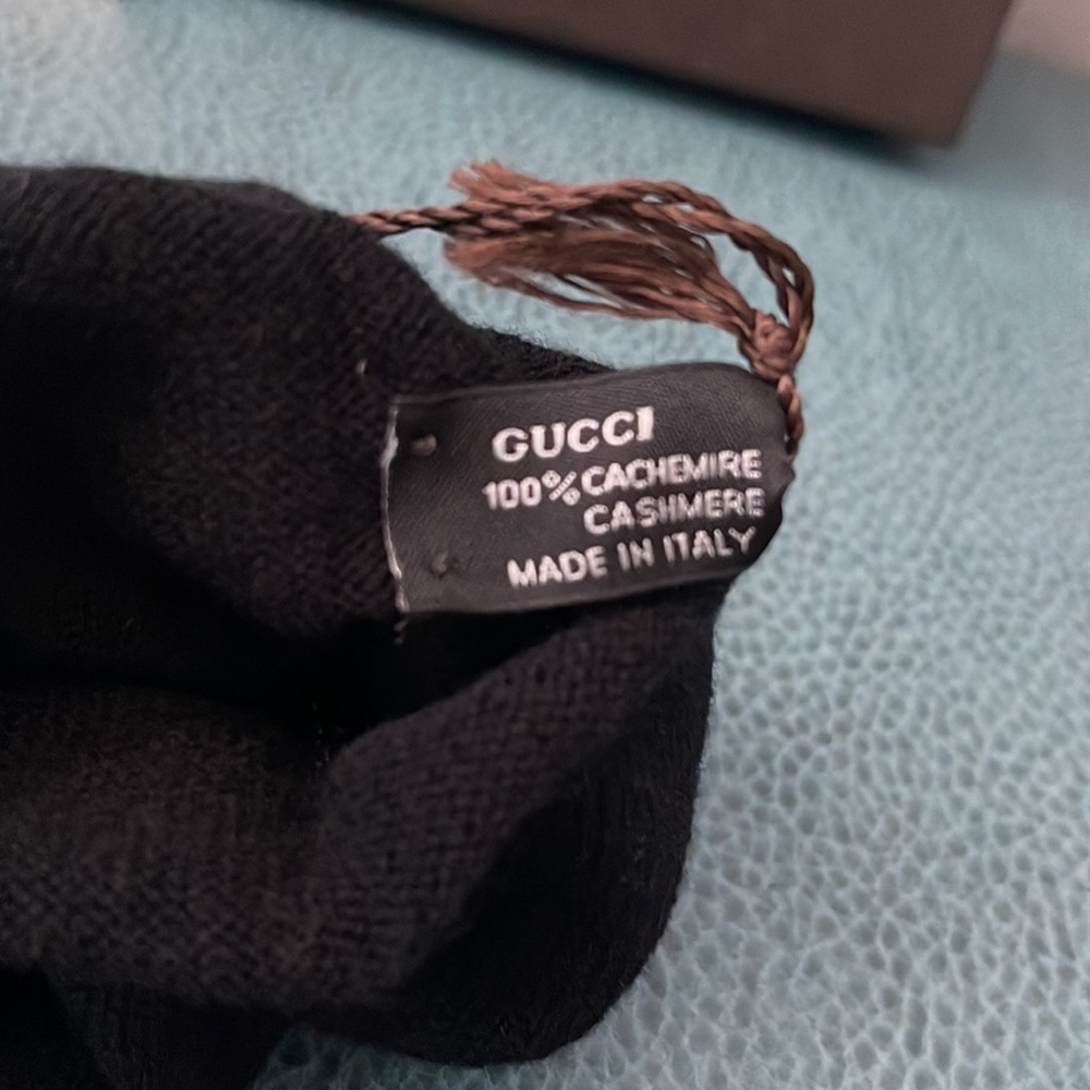 Authentic Gucci 100% Cashmere Long Gloves - Picture 3 of 5